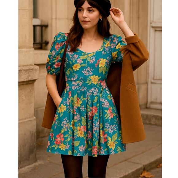 Vintage Laura Ashley 8 Made in Great Britain Floral Puff Sleeve Fit&Flare Dress - Picture 1 of 16